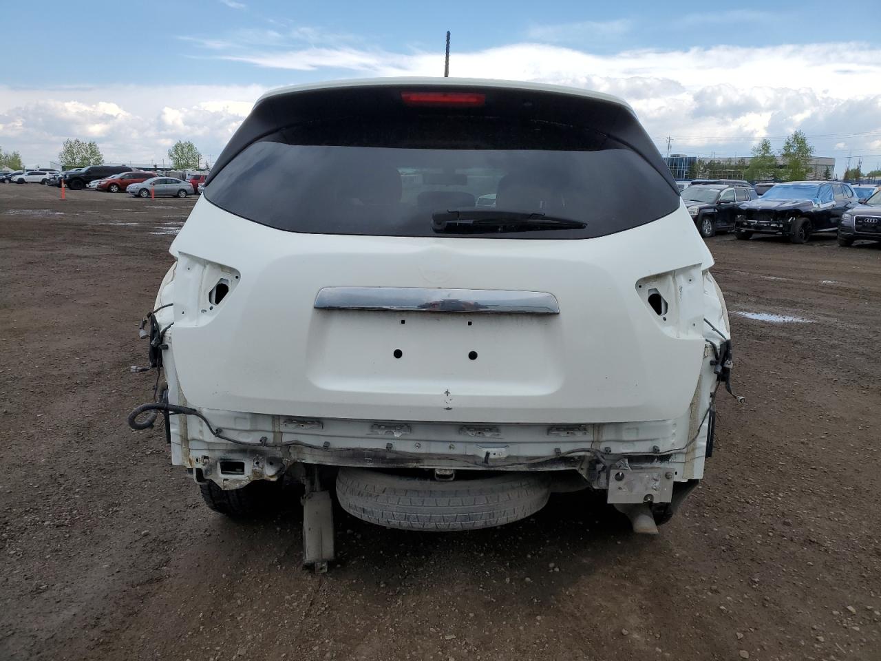 2015 Nissan Pathfinder S VIN: 5N1AR2MM1FC670789 Lot: 56910425
