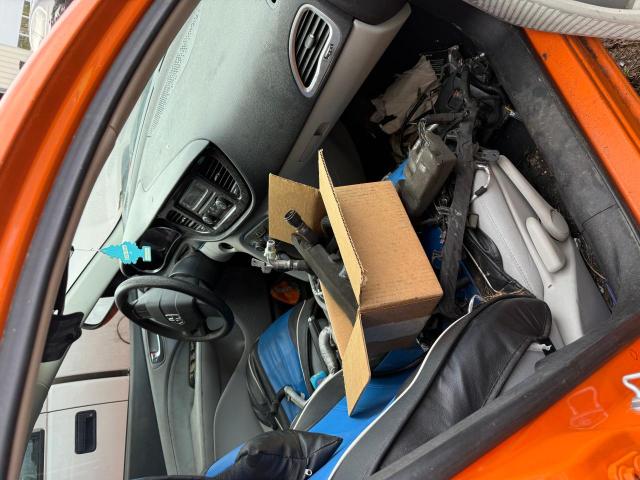 Sedans DODGE DART 2013 Orange