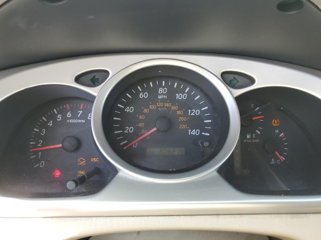 2004 Toyota Highlander Base VIN: JTEDP21A640022571 Lot: 57082935