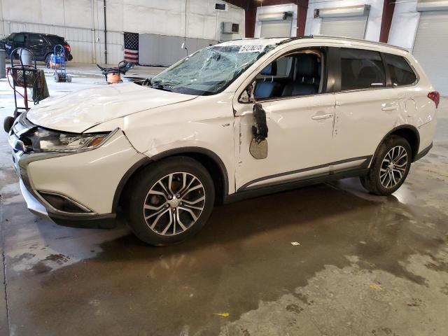  MITSUBISHI OUTLANDER 2017 Білий