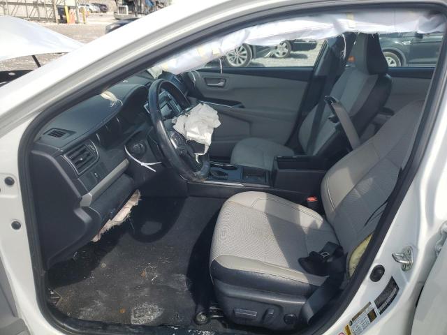 Седаны TOYOTA CAMRY 2016 Белы