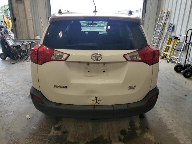 Паркетники TOYOTA RAV4 2015 Белы