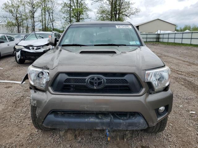  TOYOTA TACOMA 2015 Коричневий