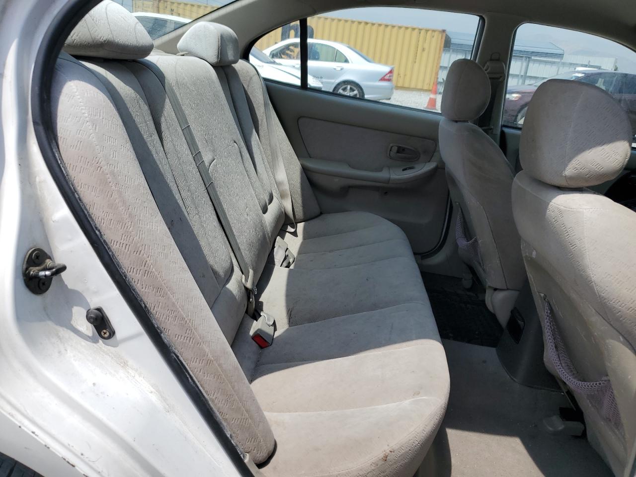 2004 Hyundai Elantra Gls VIN: KMHDN46D44U745476 Lot: 55358825