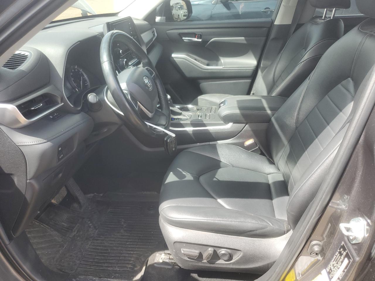 2022 Toyota Highlander Xle VIN: 5TDHZRBH3NS234220 Lot: 57099025