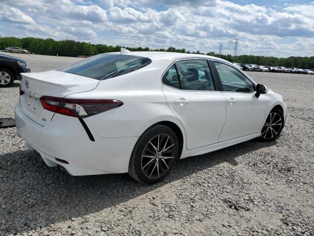  TOYOTA CAMRY 2022 Белы