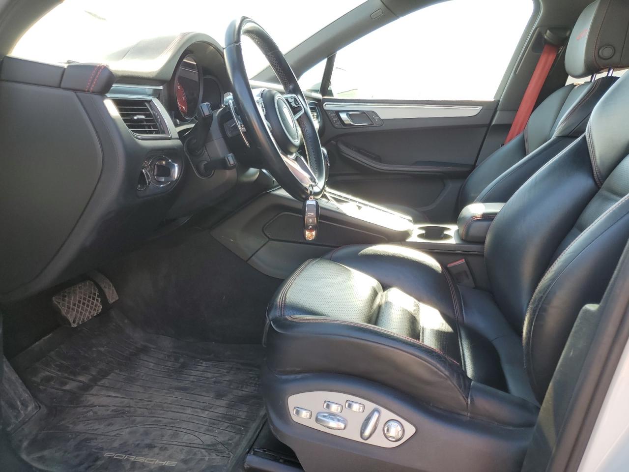 2017 Porsche Macan Gts VIN: WP1AG2A5XHLB51491 Lot: 55686315