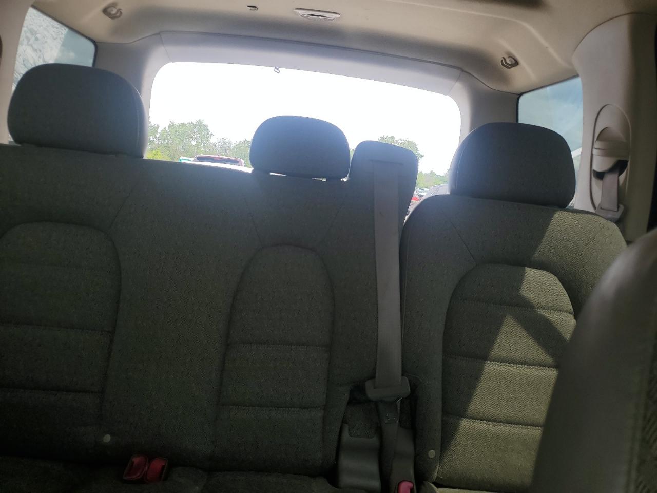 2004 Ford Explorer Xls VIN: 1FMZU72K94UA68195 Lot: 56412745