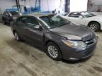 2017 Toyota Camry Hybrid for Sale in Wheeling, IL - Front End