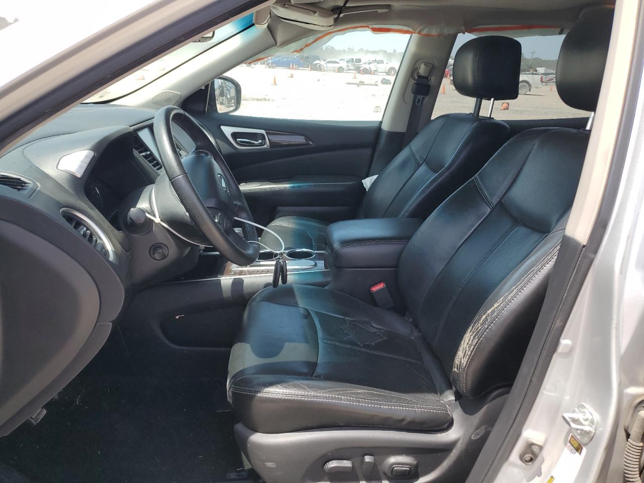 2014 Nissan Pathfinder S VIN: 5N1AR2MN5EC619898 Lot: 56954005