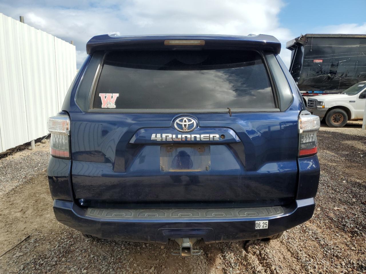2018 Toyota 4Runner Sr5 VIN: JTEZU5JR9J5165969 Lot: 57319565