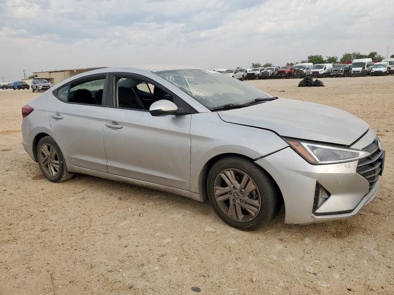  HYUNDAI ELANTRA 2019 Серебристый