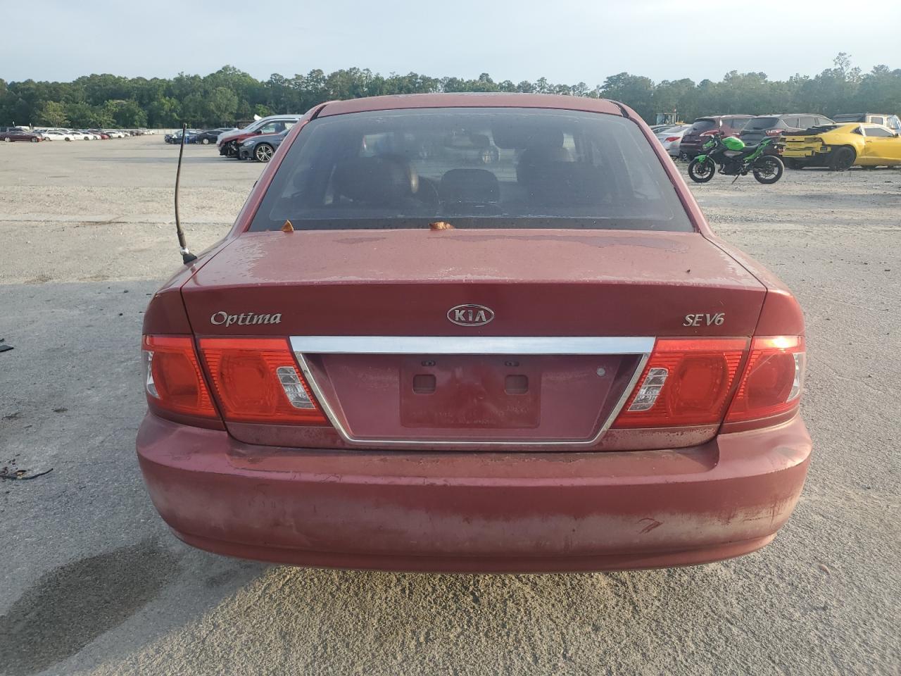 2003 Kia Optima Lx VIN: KNAGD128335218563 Lot: 57046625