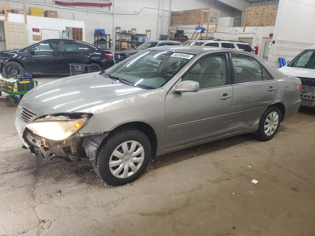 2005 Toyota Camry Le იყიდება Ham Lake-ში, MN - Front End