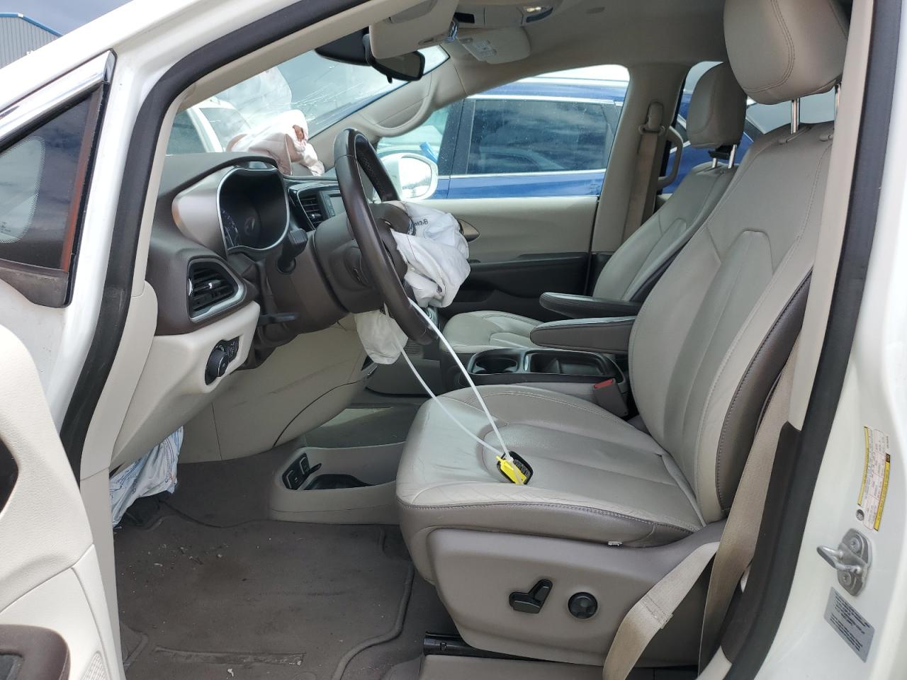 2017 Chrysler Pacifica Touring L VIN: 2C4RC1BG5HR702394 Lot: 57011315