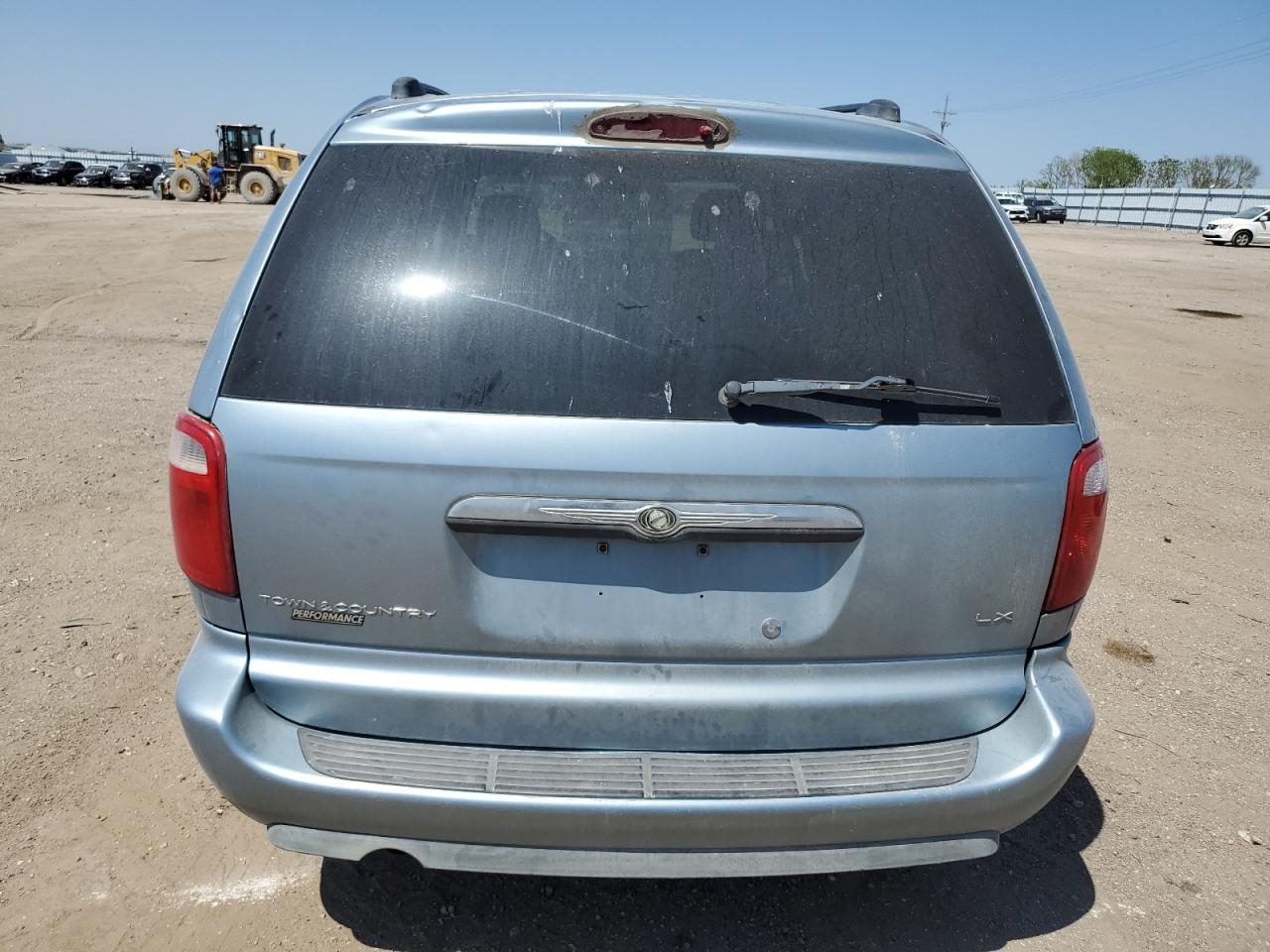 2005 Chrysler Town & Country Lx VIN: 2C4GP44R65R210853 Lot: 56538065