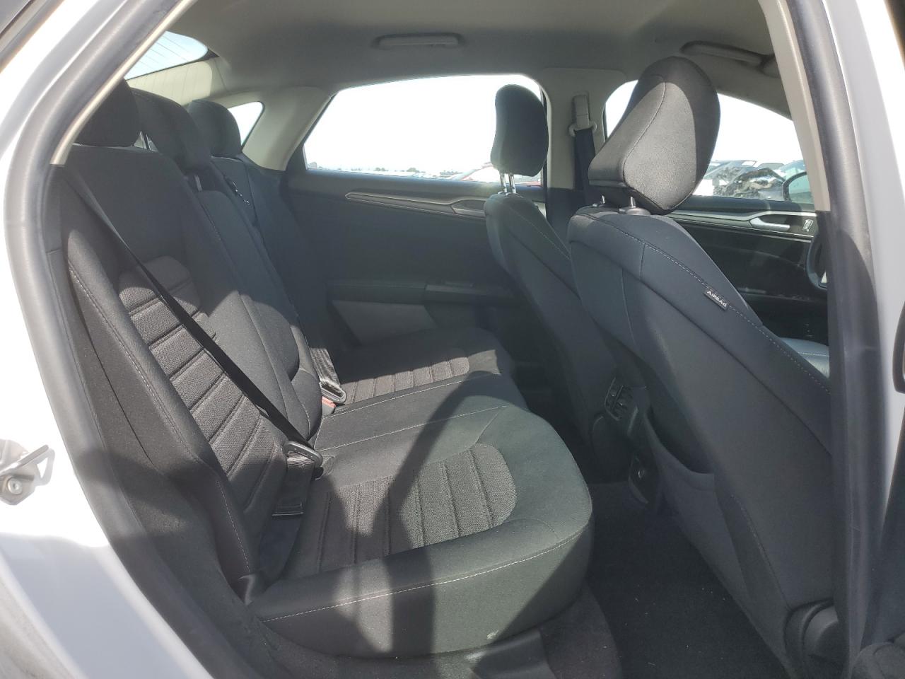 2020 Ford Fusion Se VIN: 3FA6P0LU1LR177073 Lot: 54066205