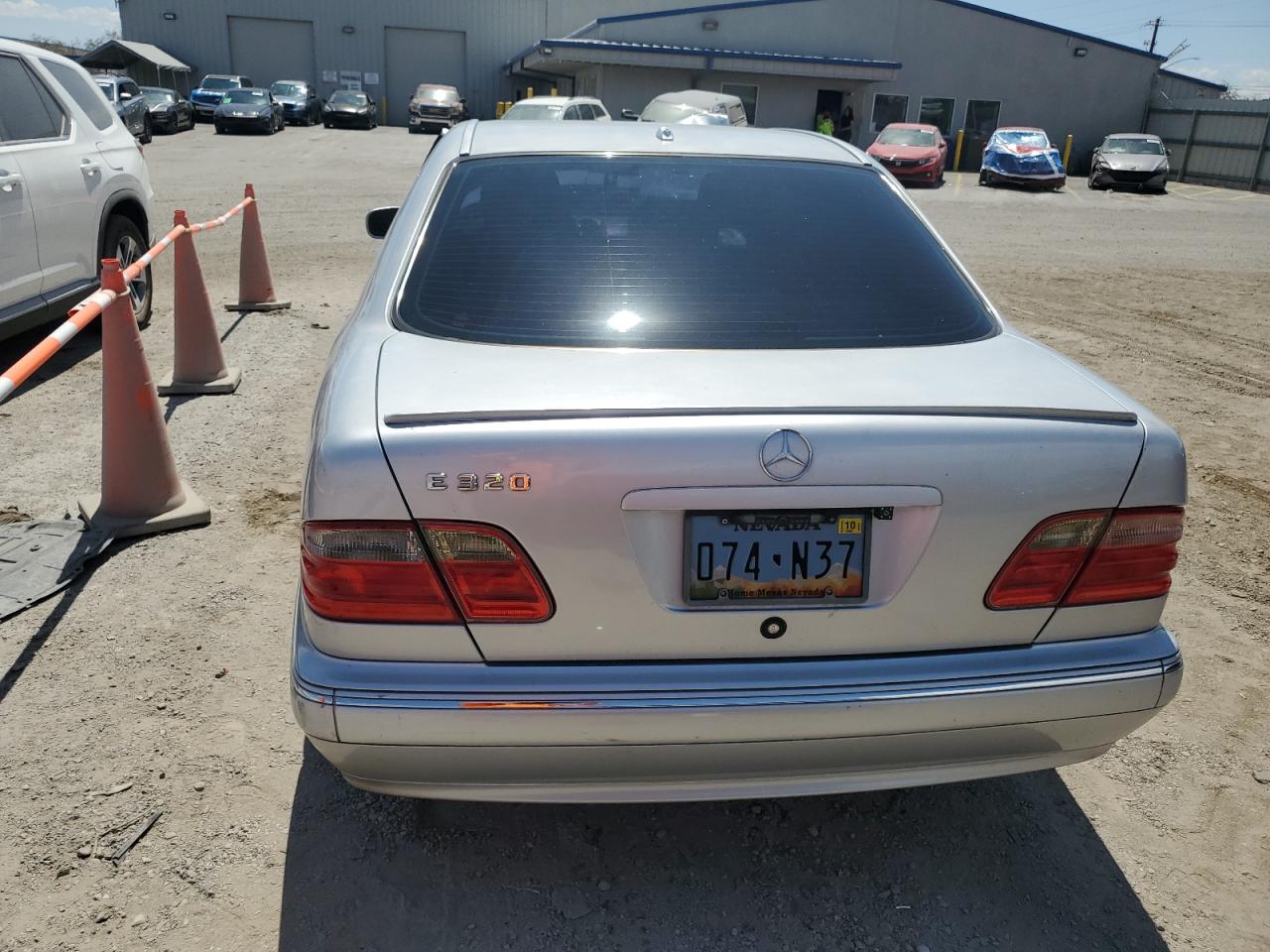 2000 Mercedes-Benz E 320 VIN: WDBJF65J9YB128548 Lot: 55647275