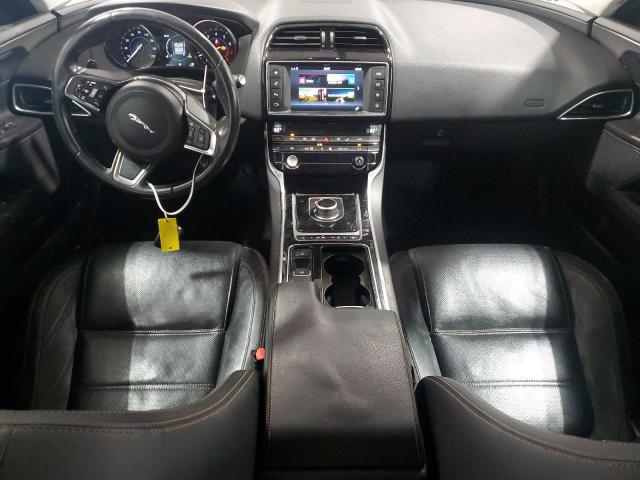  JAGUAR XE 2018 Silver