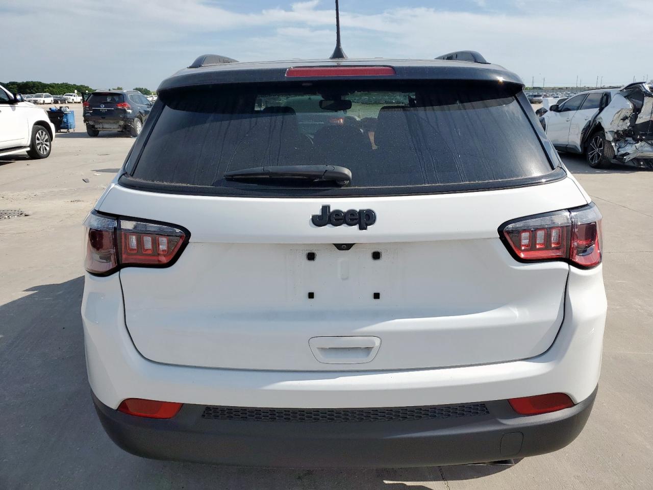 2022 Jeep Compass Latitude VIN: 3C4NJCBB0NT198415 Lot: 57055305
