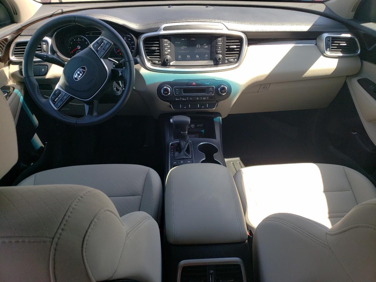 2020 Kia Sorento L VIN: 5XYPGDA35LG648300 Lot: 53836655