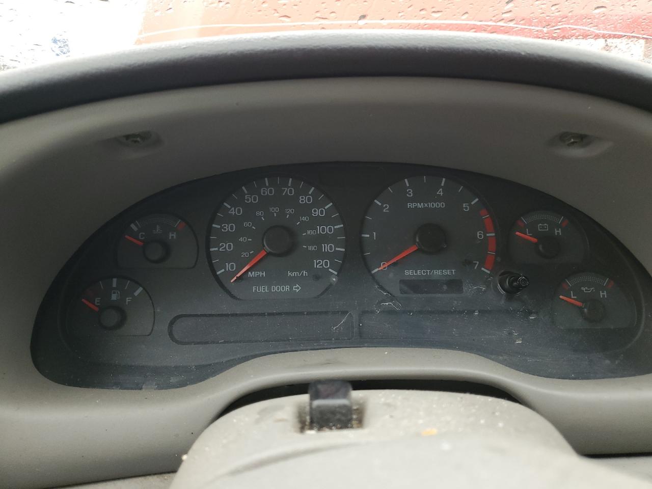 2000 Ford Mustang VIN: 1FAFP4049YF231879 Lot: 57493205