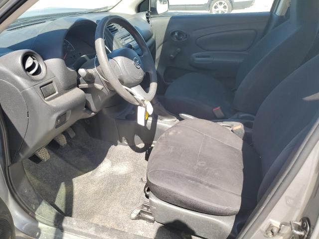 Sedans NISSAN VERSA 2014 Szary