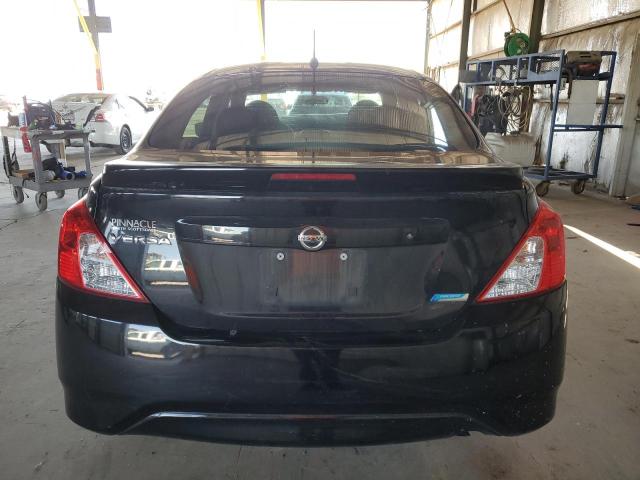  NISSAN VERSA 2016 Чорний