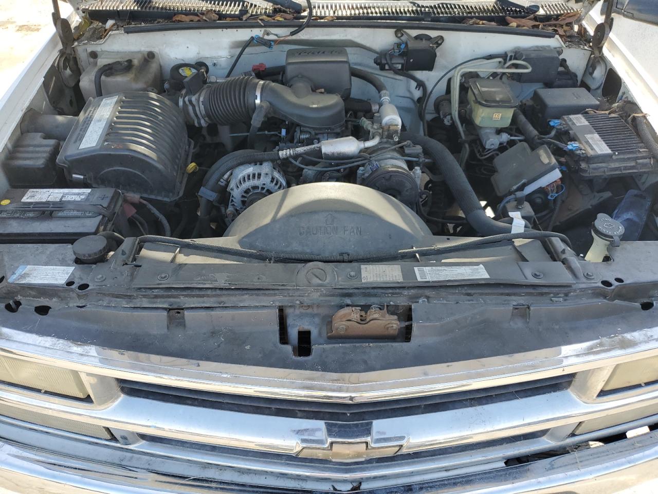 2000 Chevrolet Gmt-400 C3500 VIN: 1GBGC34R8YF477613 Lot: 57081275