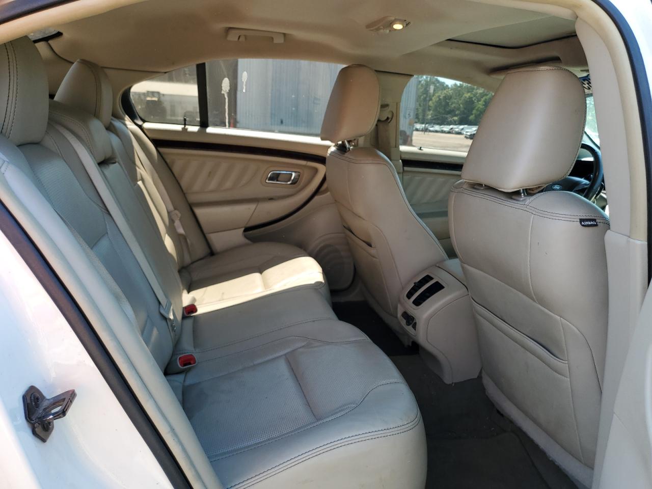 2011 Ford Taurus Limited VIN: 1FAHP2FW8BG141839 Lot: 56594285