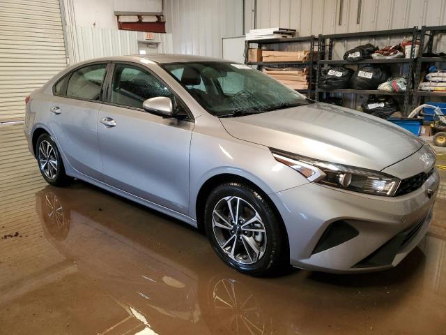  KIA FORTE 2023 Srebrny