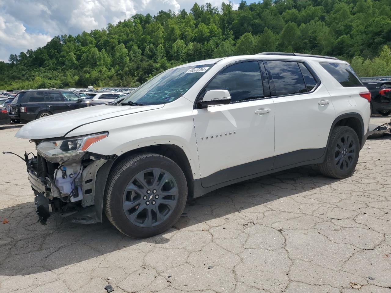2020 Chevrolet Traverse Rs for Sale in Hurricane, WV - Front End