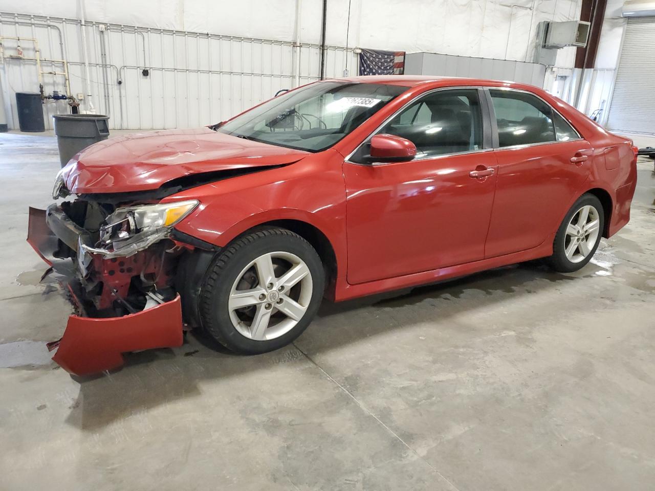 2012 Toyota Camry Base продається в Avon, MN - Front End