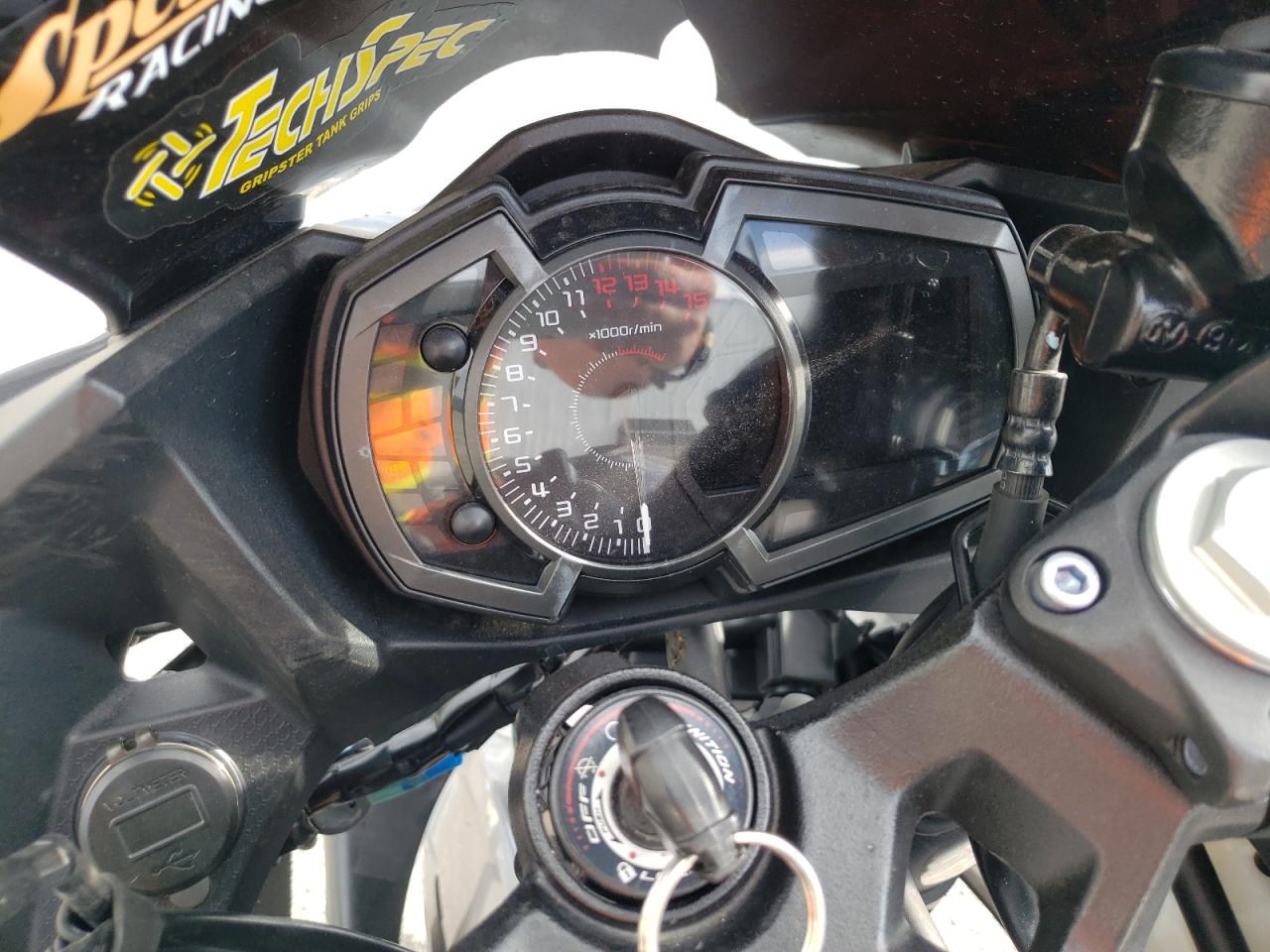 2021 Kawasaki Ex400 VIN: JKAEXKG13MDAB3957 Lot: 56834595