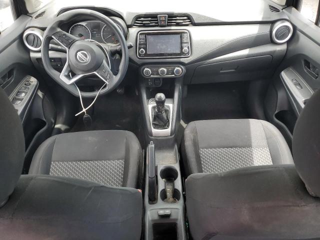 NISSAN VERSA 2021 Серый