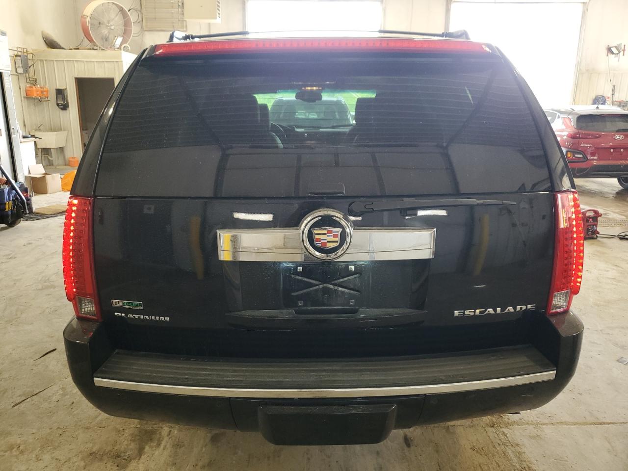 2011 Cadillac Escalade Platinum VIN: 1GYS4DEF6BR193040 Lot: 56910155