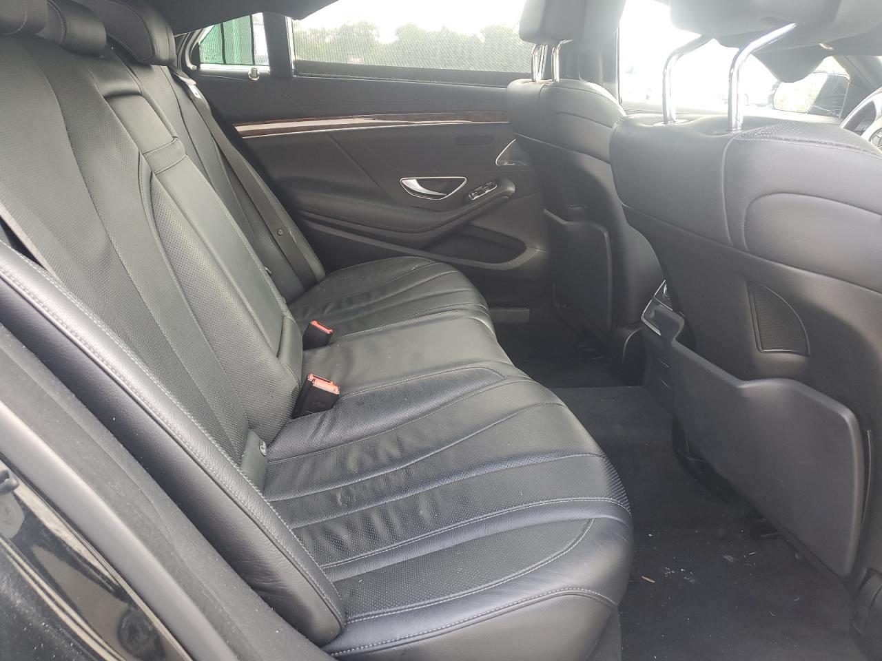 2015 Mercedes-Benz S 550 4Matic VIN: WDDUG8FB8FA158390 Lot: 56167545