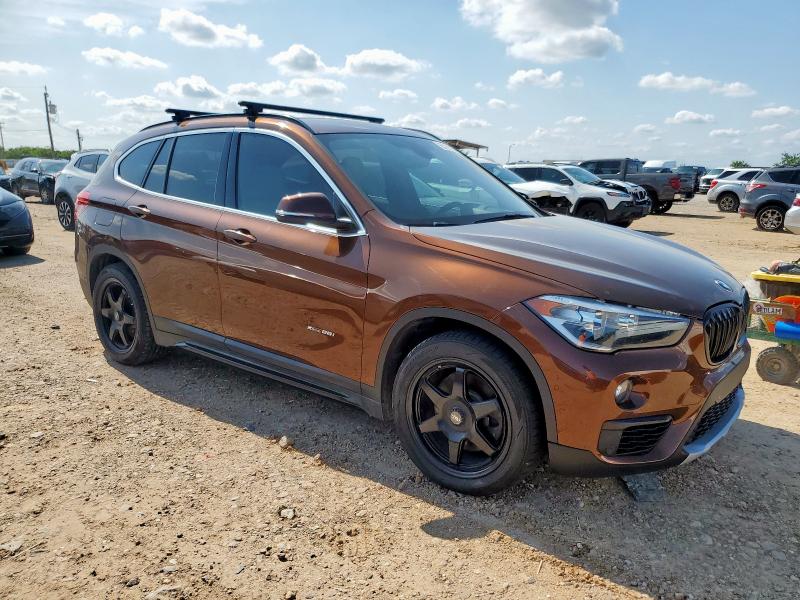  BMW X1 2016 Коричневий