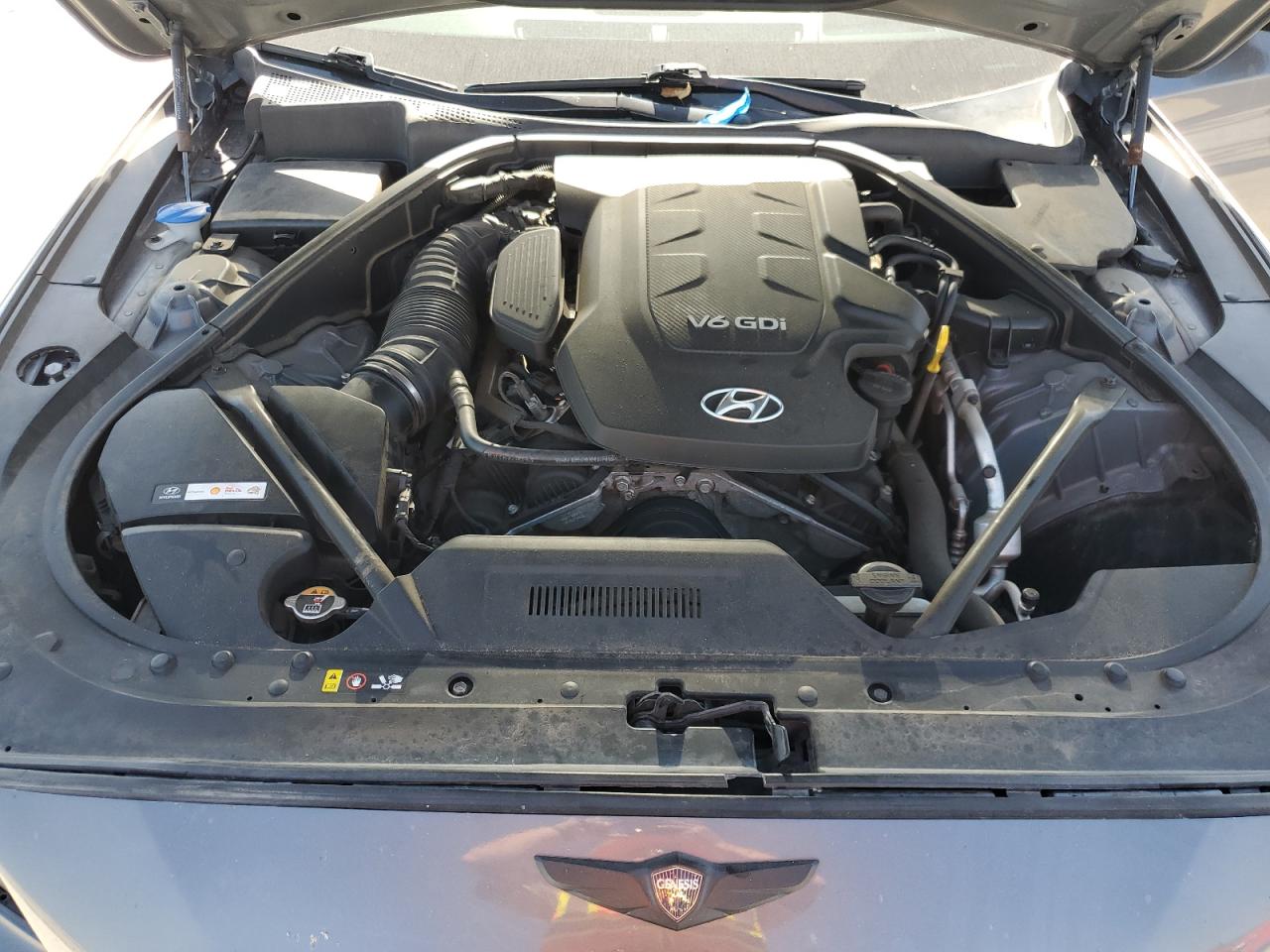2015 Hyundai Genesis 3.8L VIN: KMHGN4JE3FU025053 Lot: 56745575