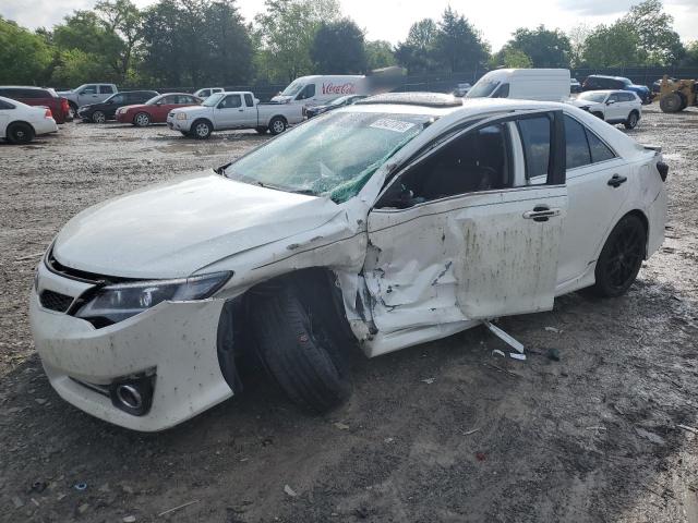 Sedans TOYOTA CAMRY 2012 Biały