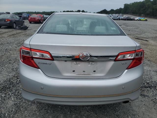  TOYOTA CAMRY 2014 Серебристый
