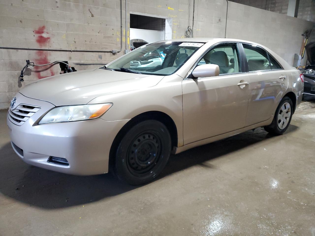 2009 Toyota Camry Base for Sale in Blaine, MN - Side