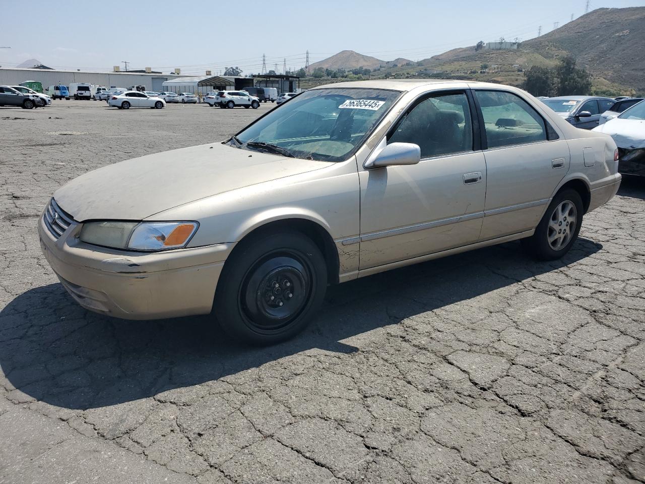 1998 Toyota Camry Le for Sale in Colton, CA - Minor Dent/Scratches