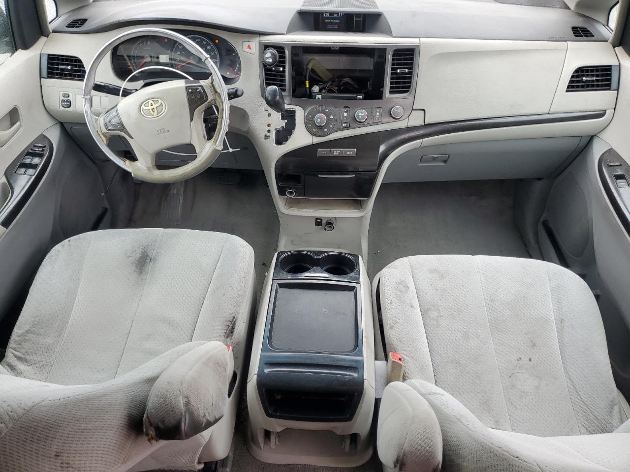 2011 Toyota Sienna Le VIN: 5TDKK3DC2BS023126 Lot: 56932525