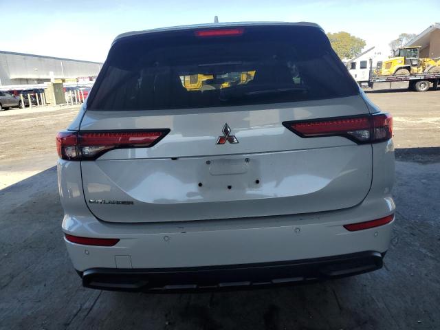  MITSUBISHI OUTLANDER 2022 Biały