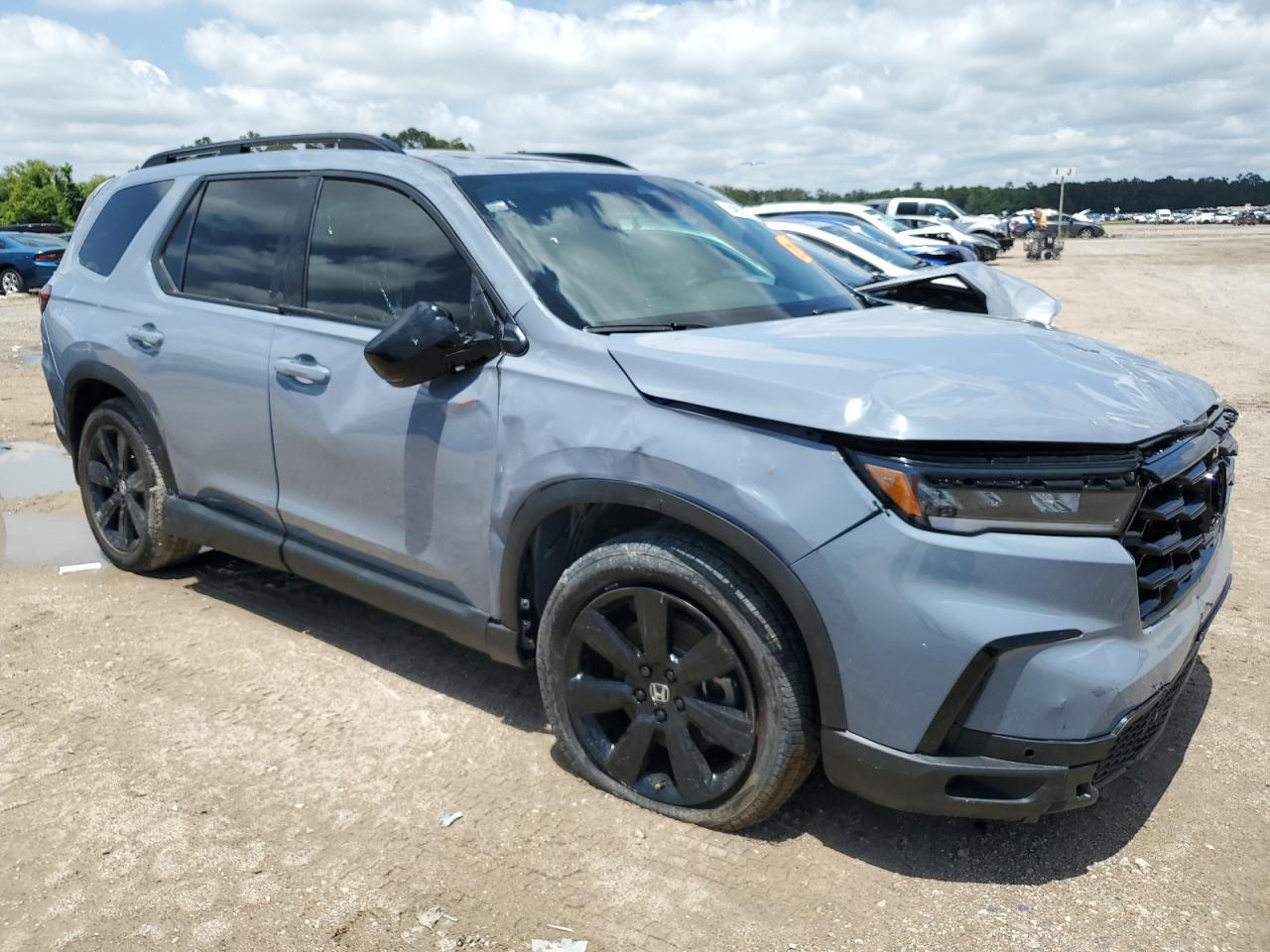 2025 Honda Pilot - Image 4