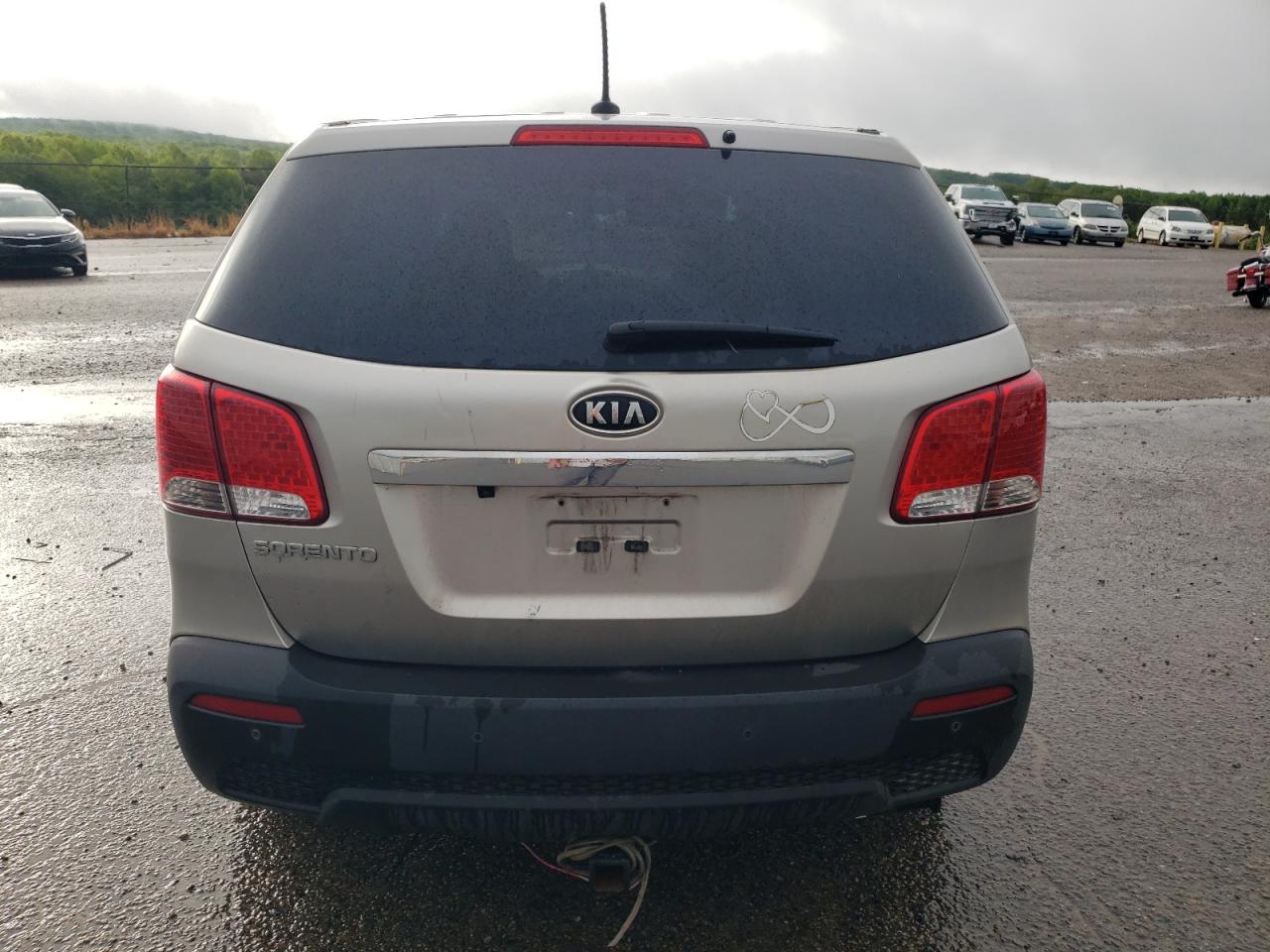 2013 Kia Sorento Lx VIN: 5XYKT3A15DG392692 Lot: 56581065