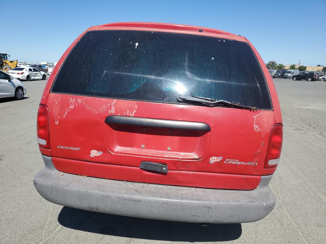 1998 Dodge Grand Caravan VIN: 2B4GP24R8WR562710 Lot: 58224485