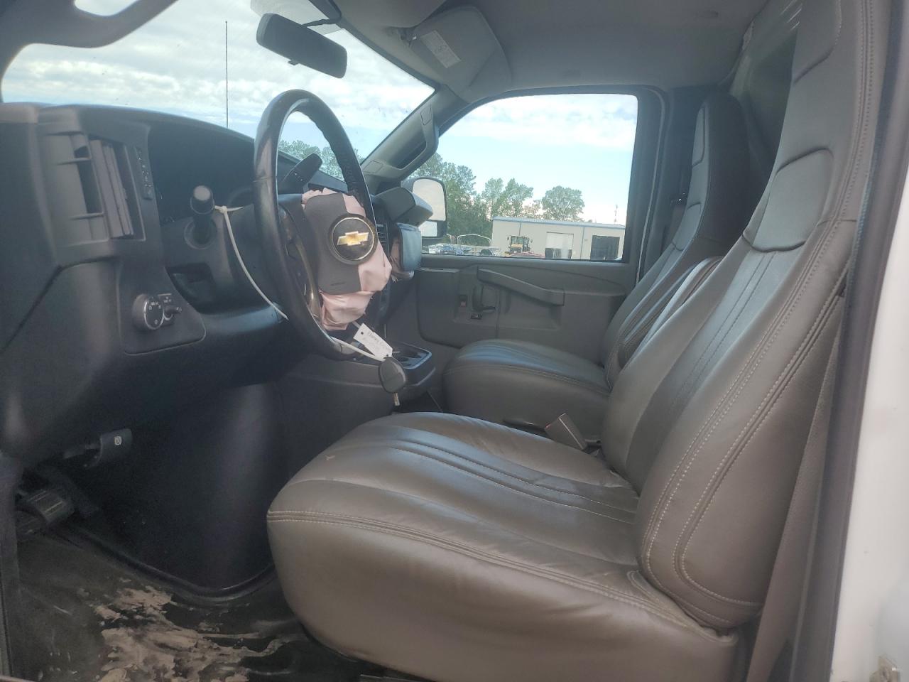 2019 Chevrolet Express G2500 VIN: 1GCWGAFP1K1169683 Lot: 56584745