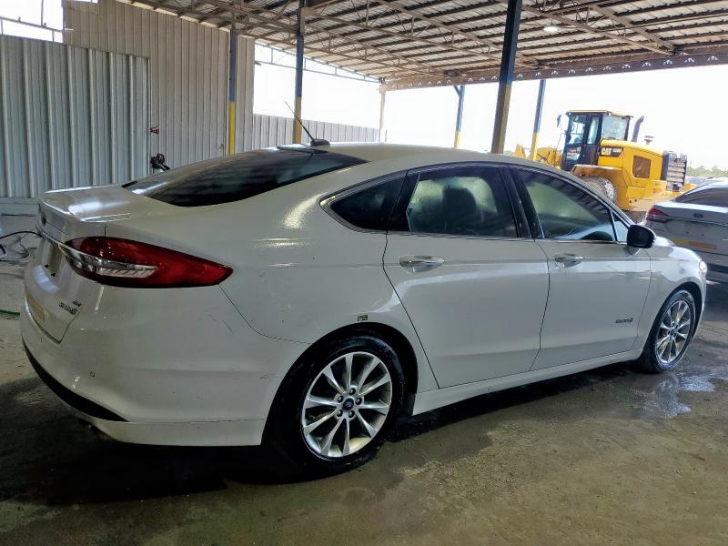 Седаны FORD FUSION 2017 Белый